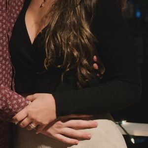 Black long sleeve crop